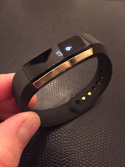 Smart Fitness Tracker Watch – Heart Rate & Sleep Monitor