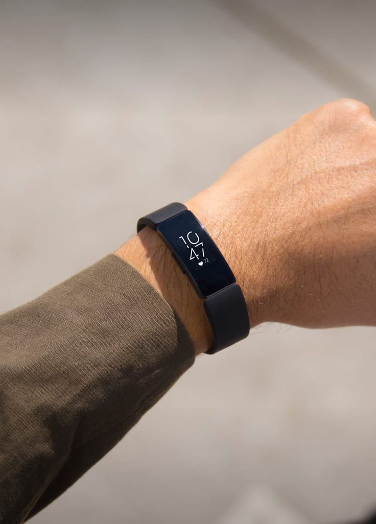 Smart Fitness Tracker Watch – Heart Rate & Sleep Monitor